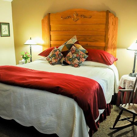The White Oak Inn Zuck Екстер'єр фото