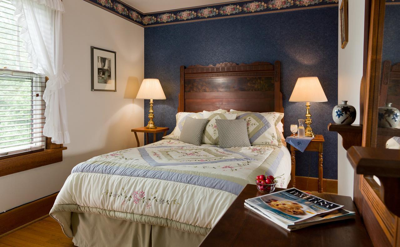 The White Oak Inn Zuck Екстер'єр фото