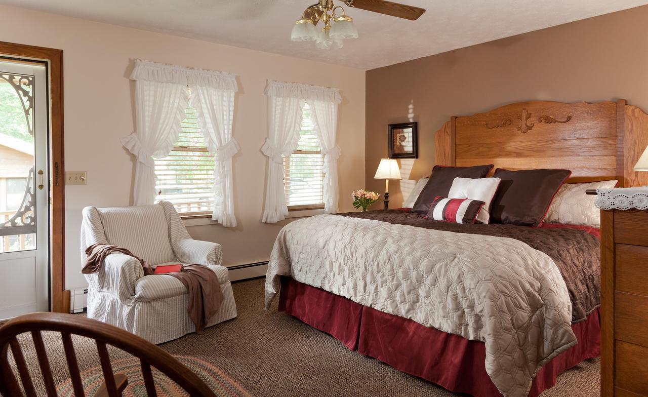 The White Oak Inn Zuck Екстер'єр фото